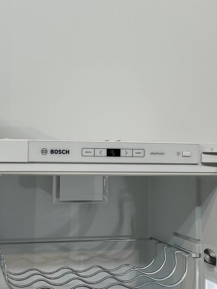 Топовий Однокамерний Холодильник Bosch KIR81AF30 Ідеал Стан