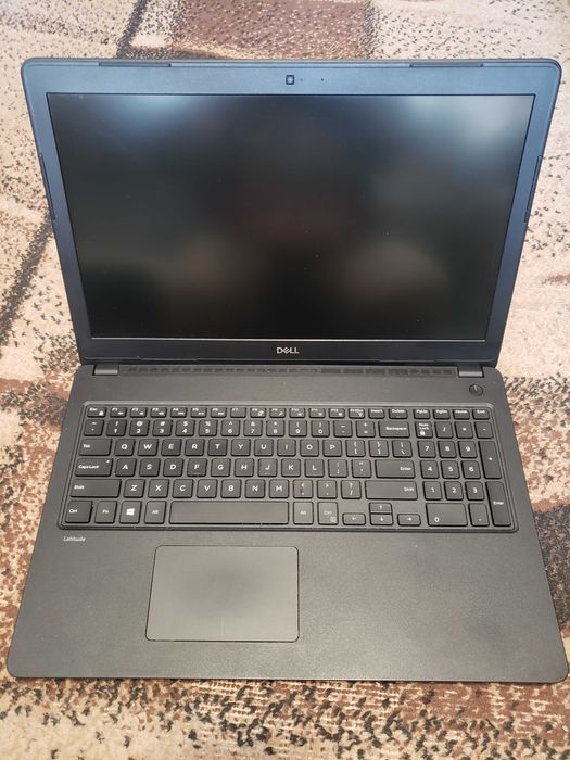 Dell Latitude 3580 15.6" FullHD Core i5 256GB SSD 8GB DDR4 WebCam