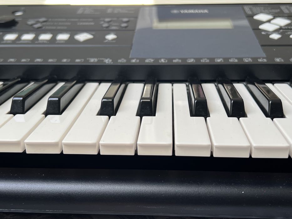 Keyboard Yamaha YPT 330