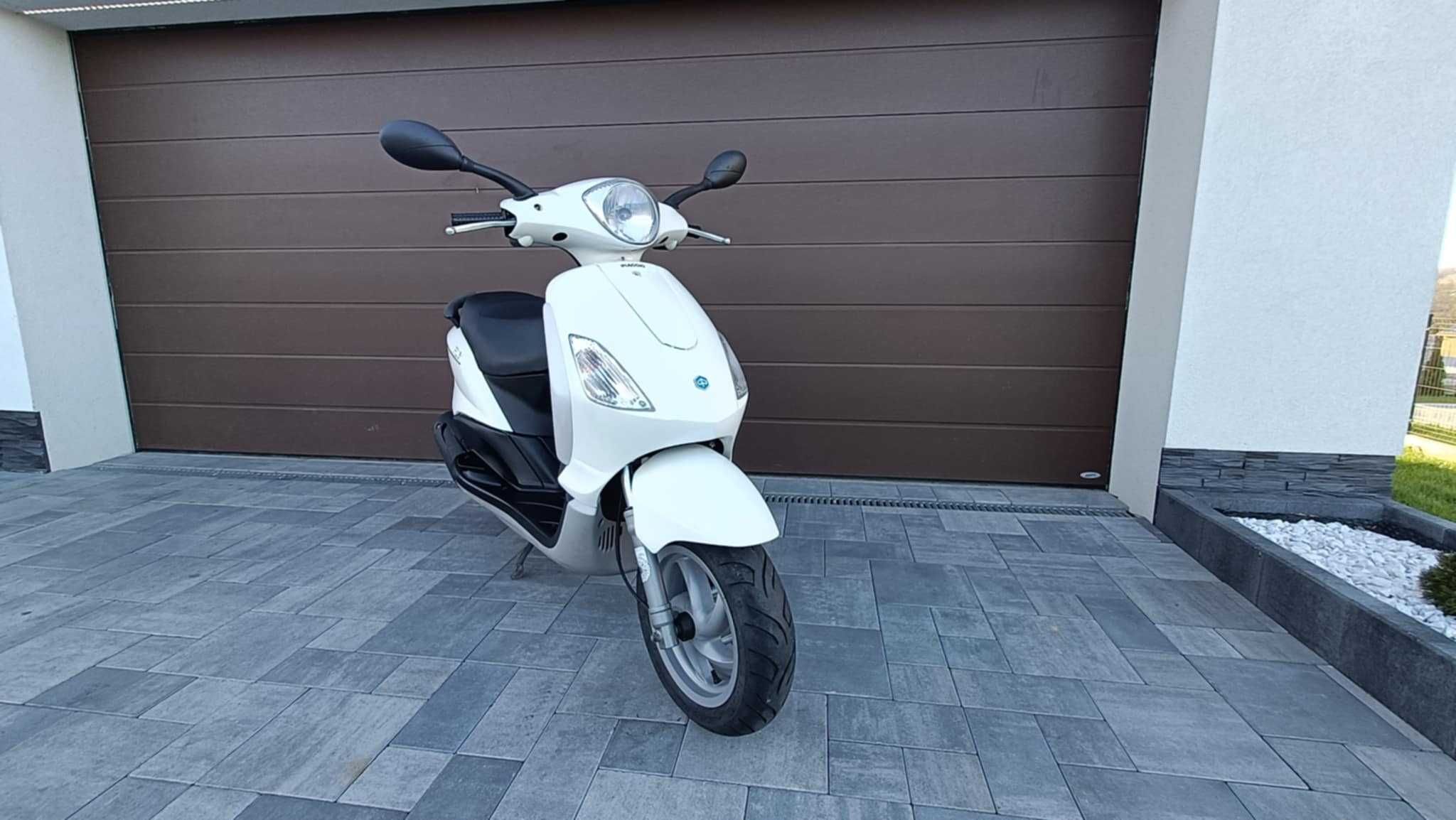 Skuter Piaggio Fly 50 2T z 2017 roku z Austrii Yamaha