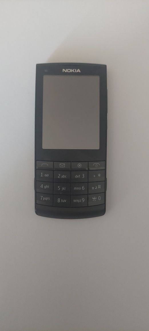 Telefon Nokia X3-02
