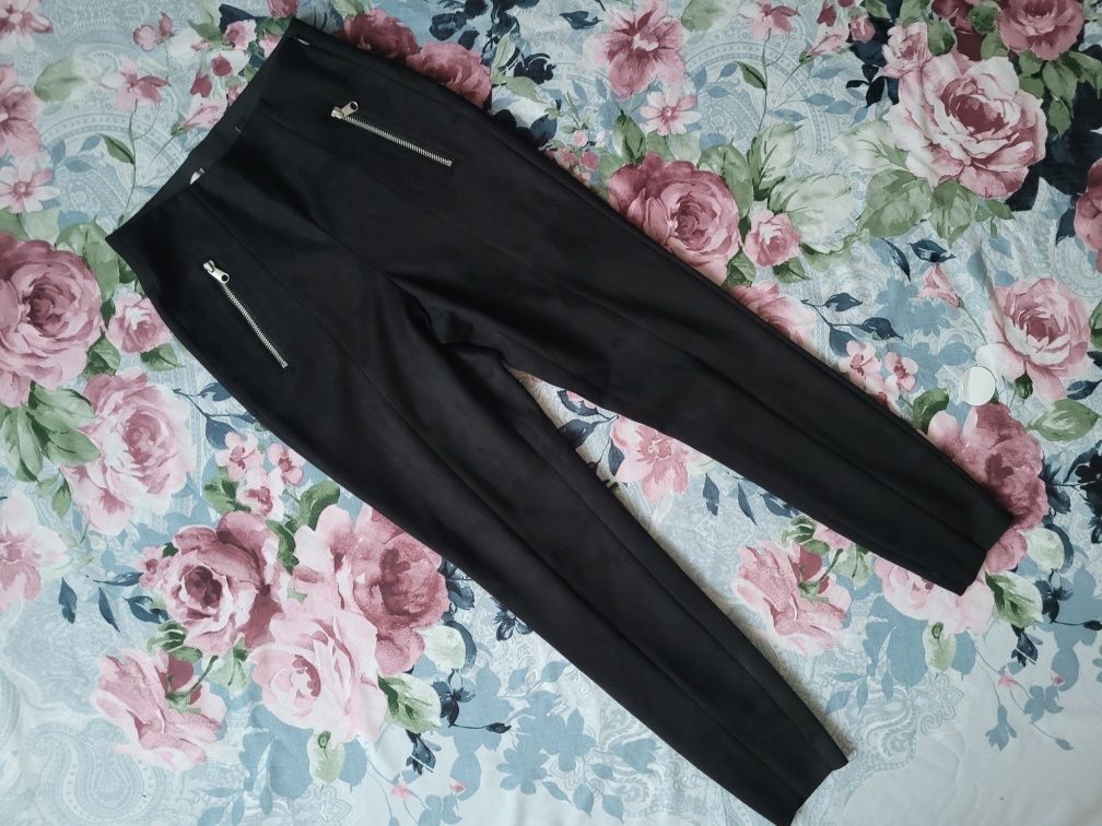 Zamszowe spodnie, tregginsy z zamkami Vero Moda, rozm.XS