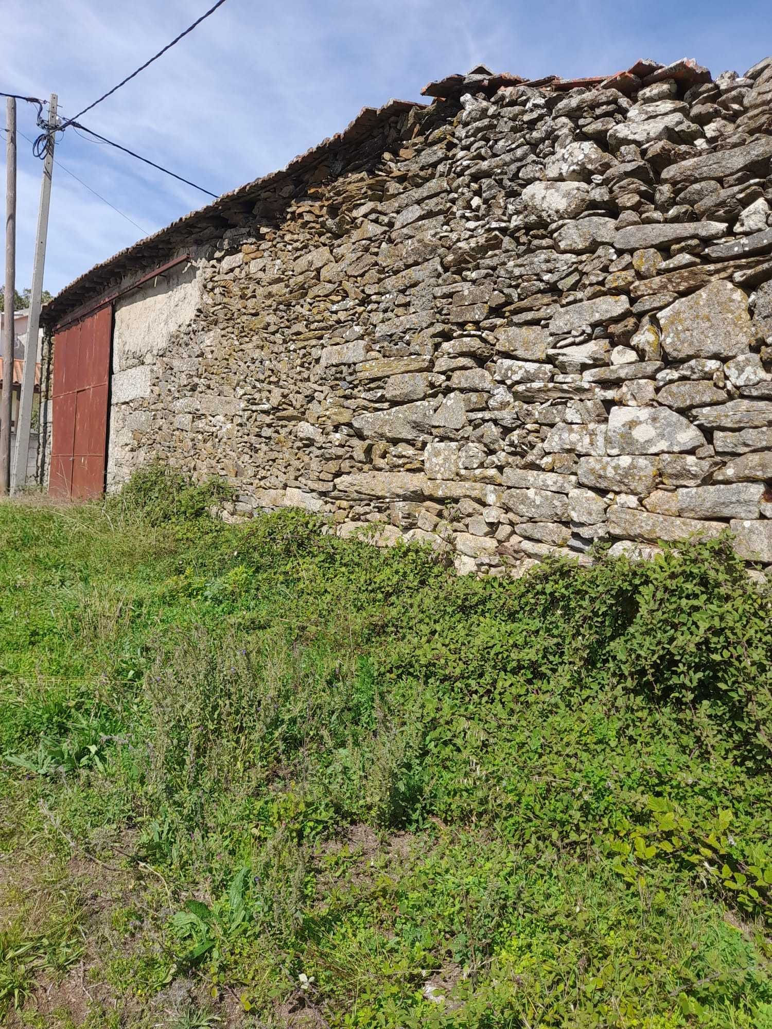Casa em S. Vicente da Raia (concelho de Chaves)