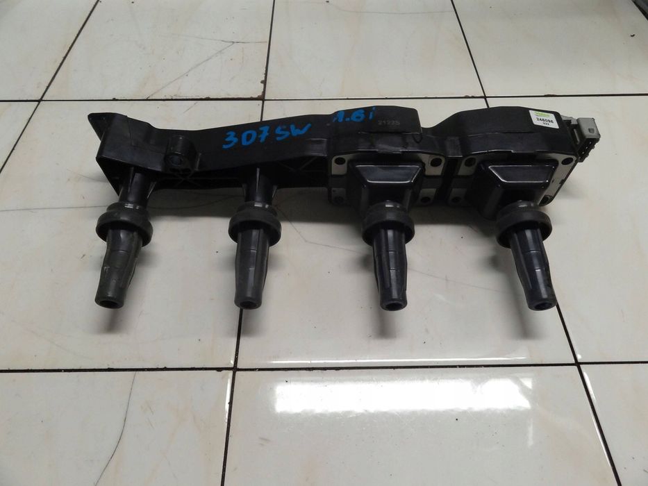 Peugeot 307 2005 1.6 B Cewka zapłonowa Listwa