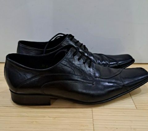 Pantofle skórzane lakierowane Ryłko rozmiar 43