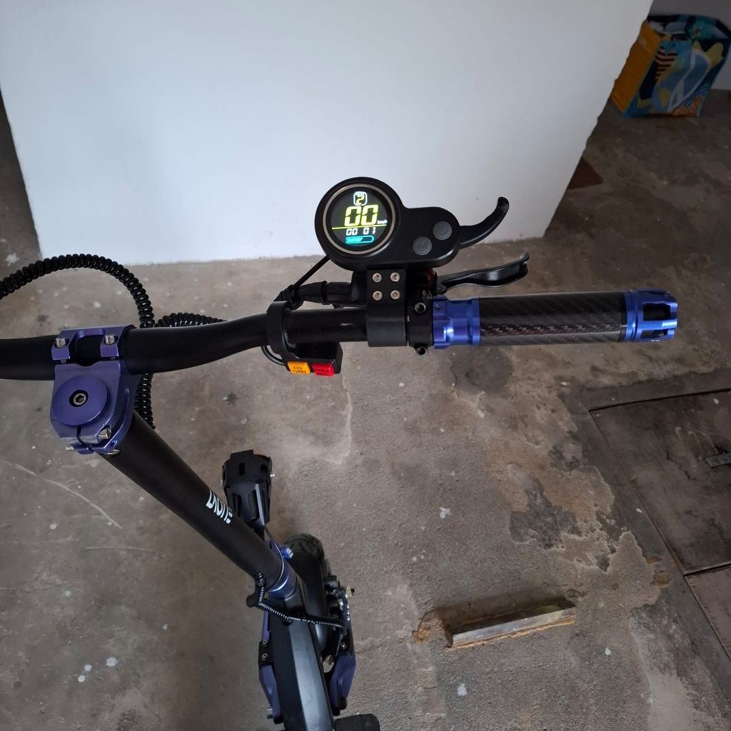 Trotinete SR10 excelente para velocidade e subidas.