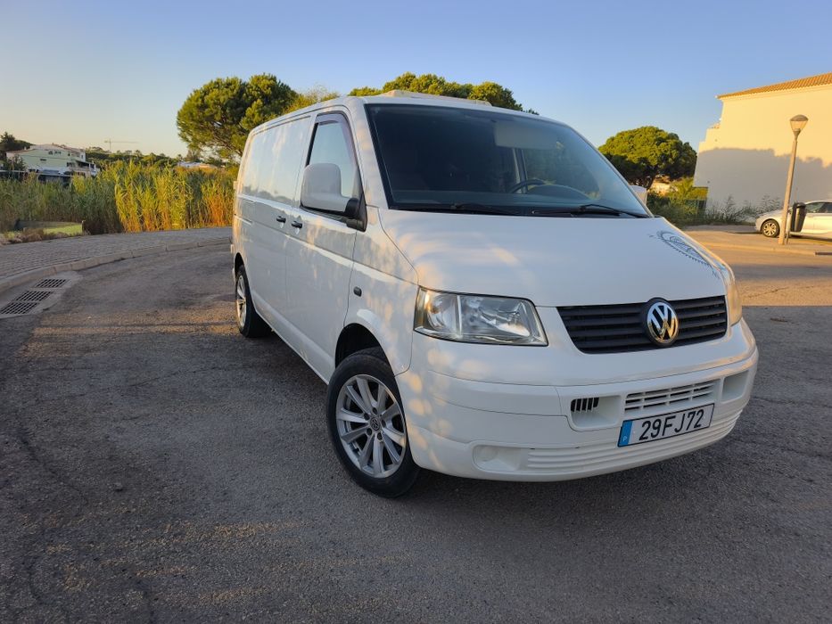 VW Transporter T5 Campervan 2.5 TDI – Legalizada e pronta a viajar!