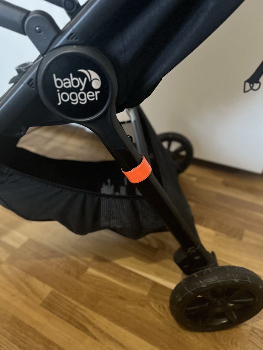 Wozek spacerowy baby jogger city mini GT2
