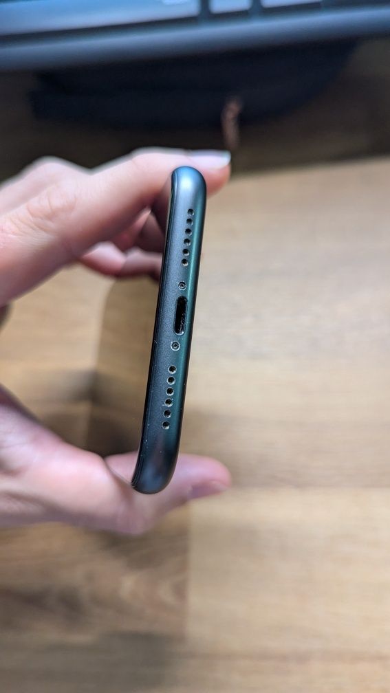 iPhone 11 - 64GB
