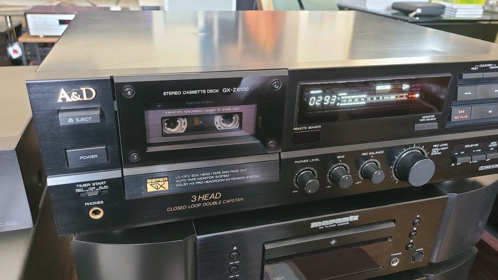 Кассетная дека A&D GX-Z6100 в отличном полностью рабочем состоянии