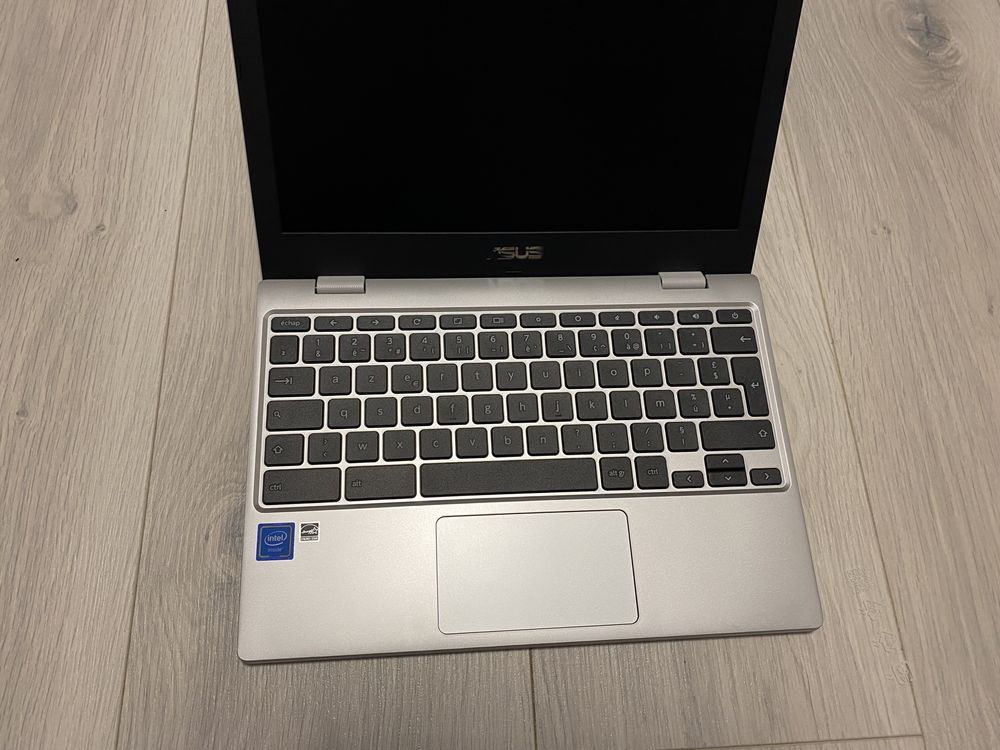 Ноутбук Asus chromebook