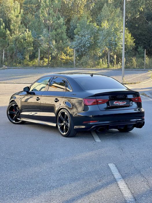 Audi A3 Limousine 1.6 TDI S-LINE kit RS3