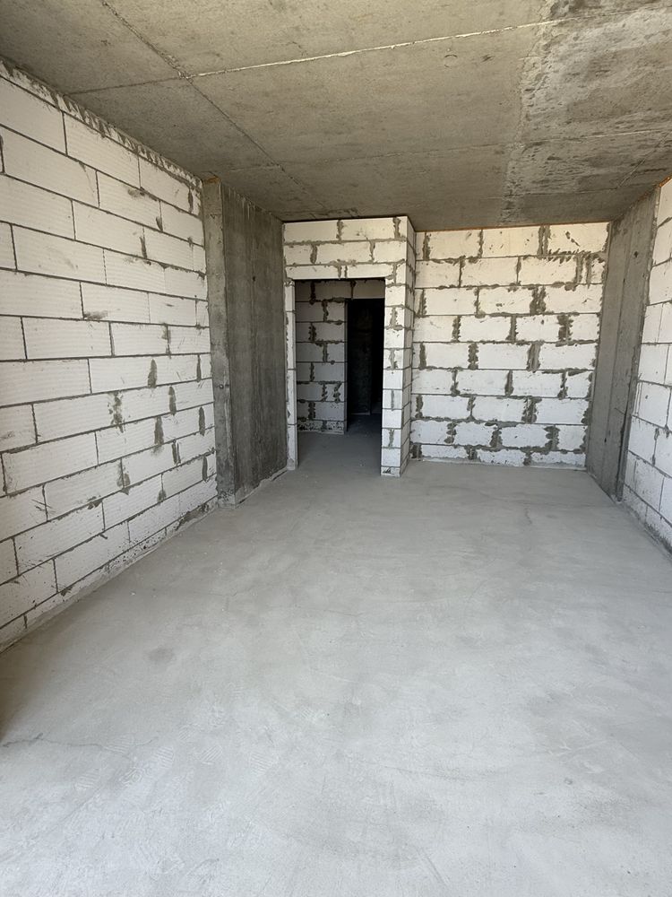 Продаж квартири 3-х кім. з видом на р.Дніпро, вул.Припортова,22/1