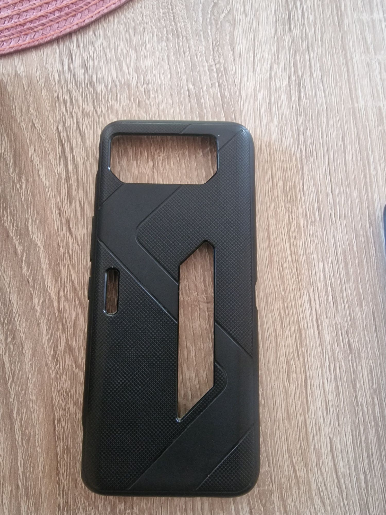 Asus Róg Phone 6D Batman Edition plus rog kunai 3