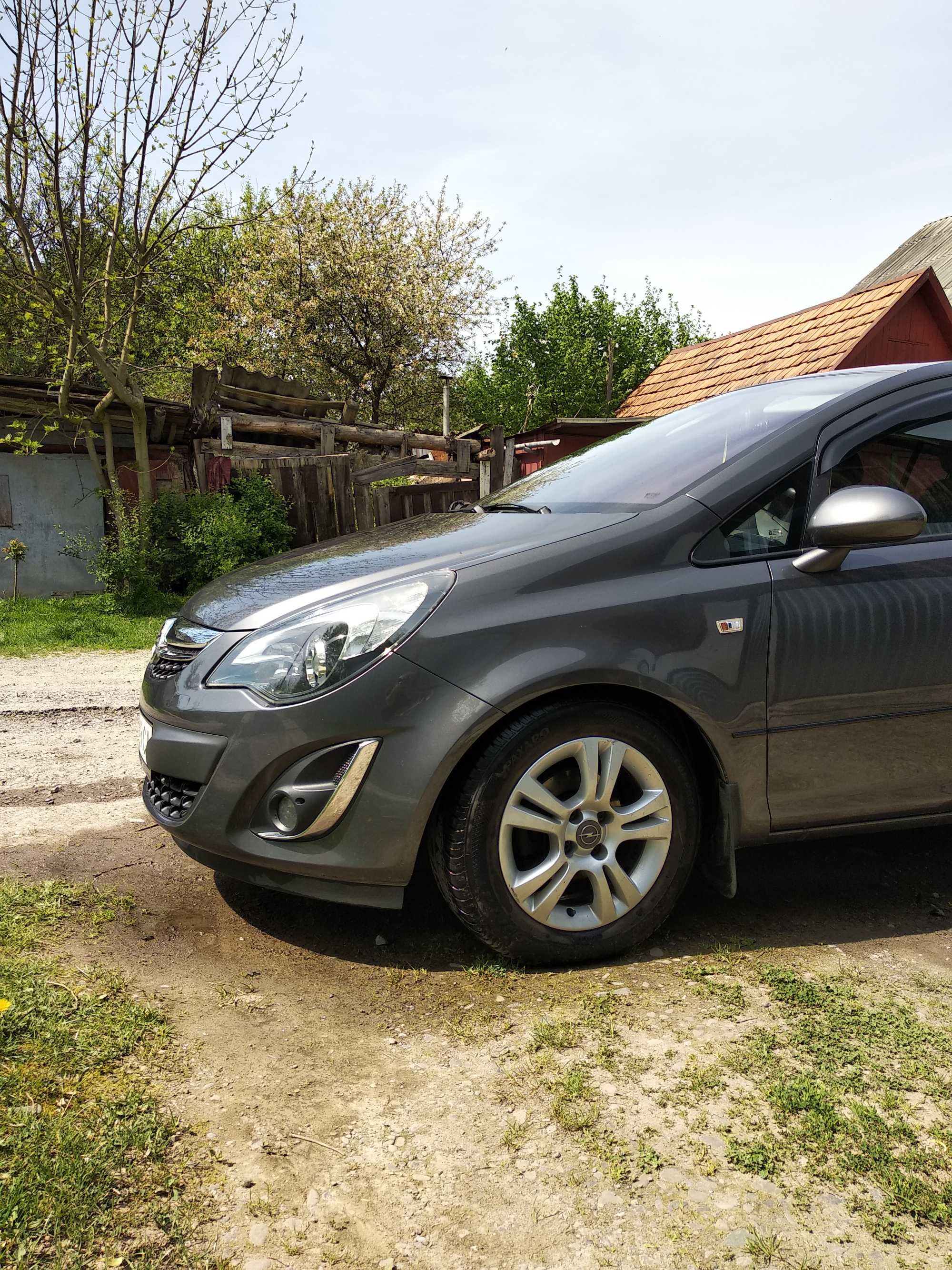 Продам Opel corsa 2011