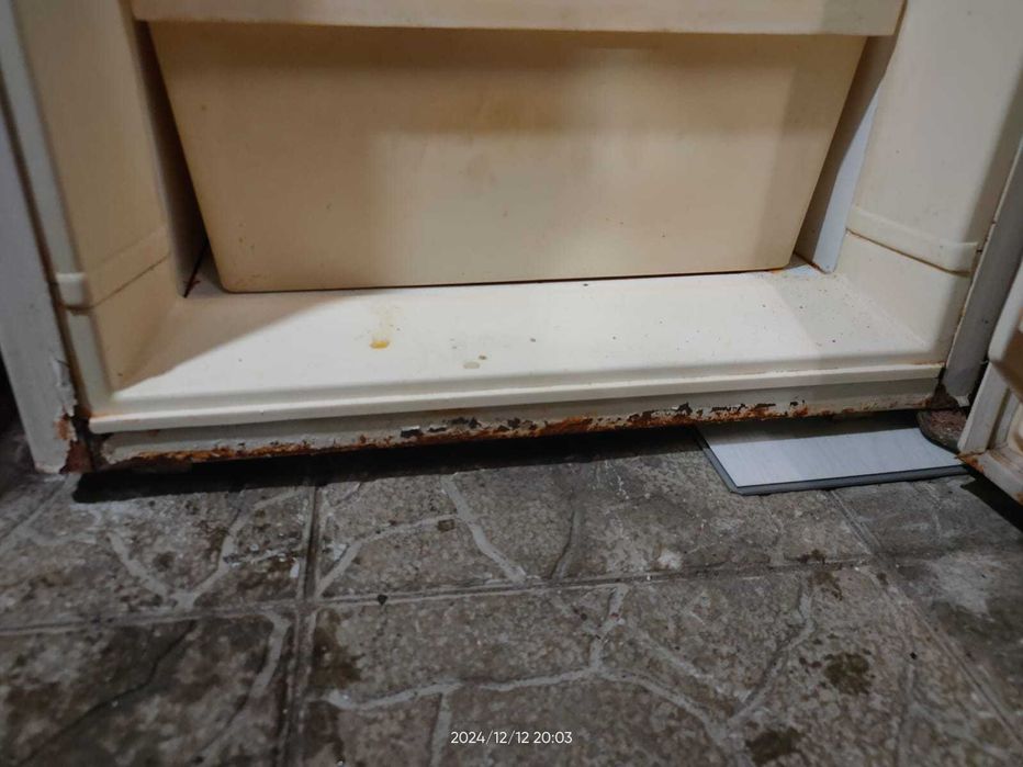 Продам холодильник днепр 2