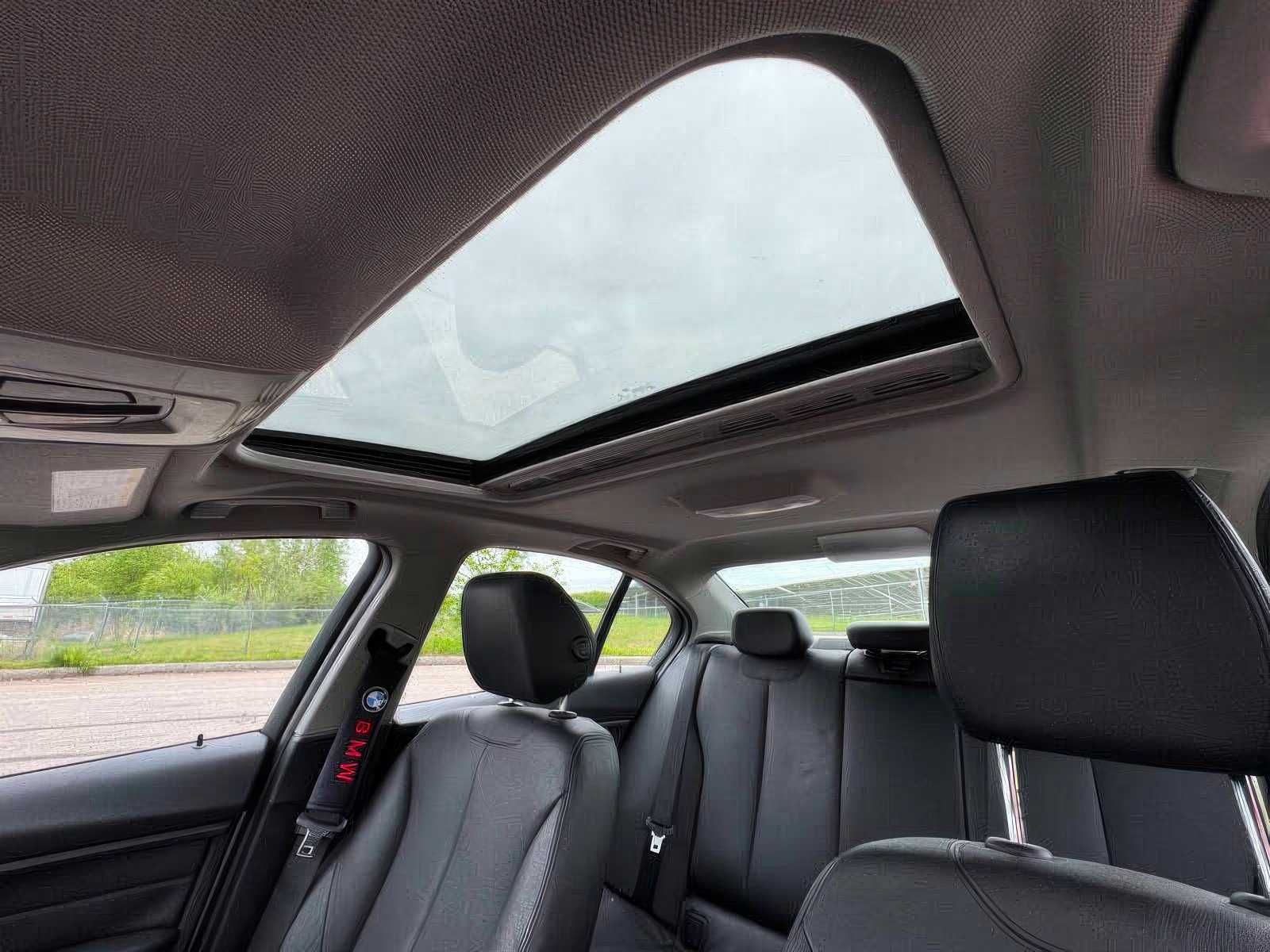2014 BMW 3 Series 328i