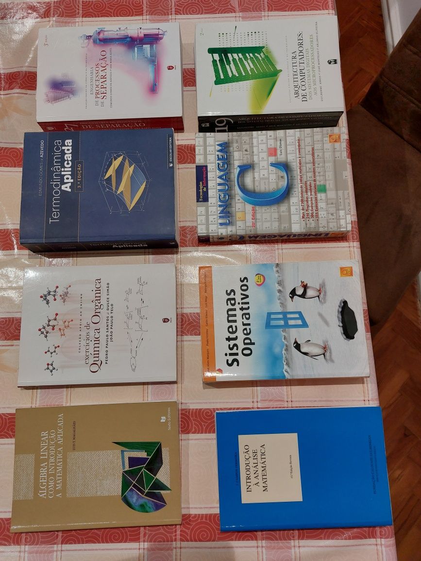 Livros universitários