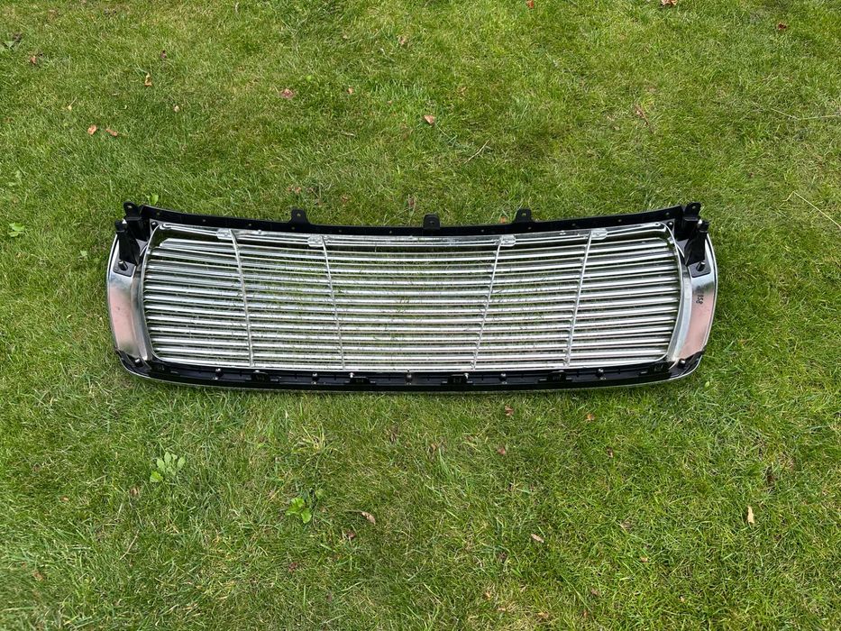 Решітка Toyota Land Cruiser 200 2007-2012 (алюміній). Нова