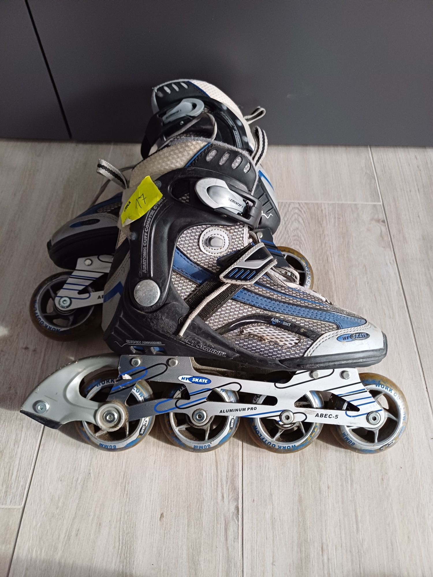 Nr 17 Rolki HY SKATE rozmiar 40