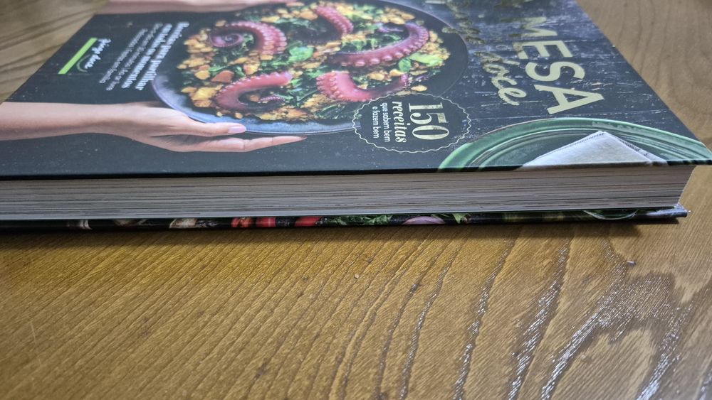 Livro- À mesa com o Pingo Doce