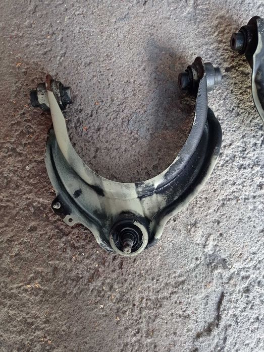 Używane wahacze Honda Accord VII