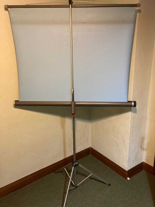 Portable Projection Screen – Adjustable Tripod – F.I.N.S Milano Olympic64284536576899121