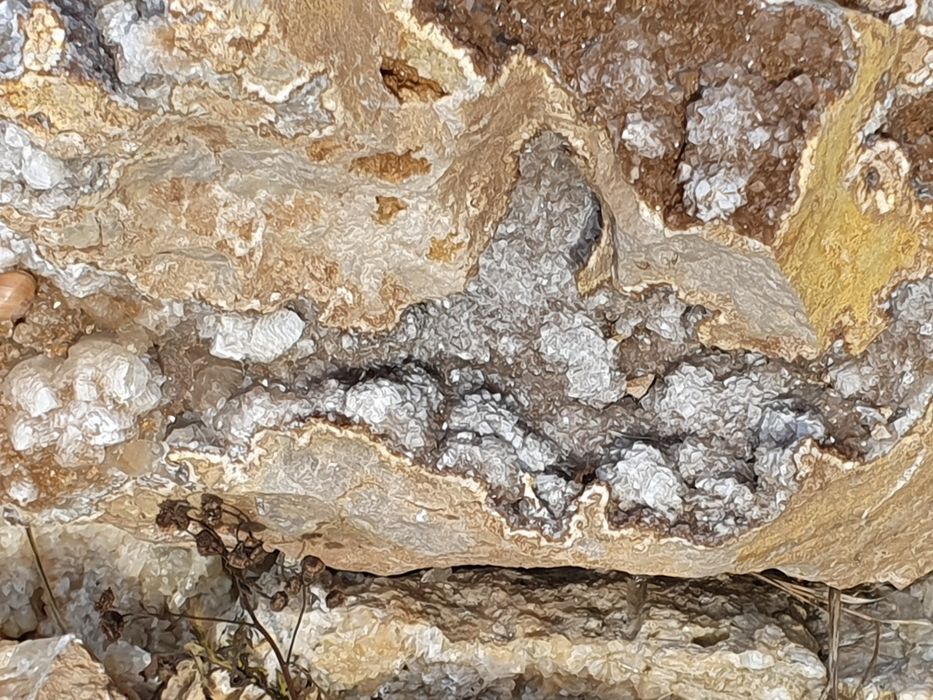 Kalcyt mineral, jura, dekoracja ogrodu, tanio