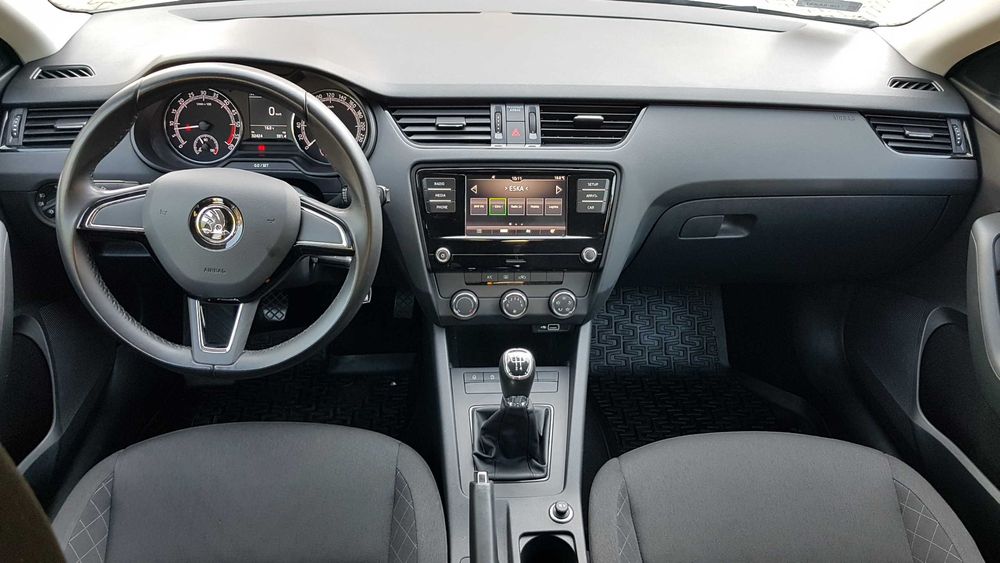 Skoda Octavia, Wynajem długoterminowy samochodów, wypożyczalnia aut