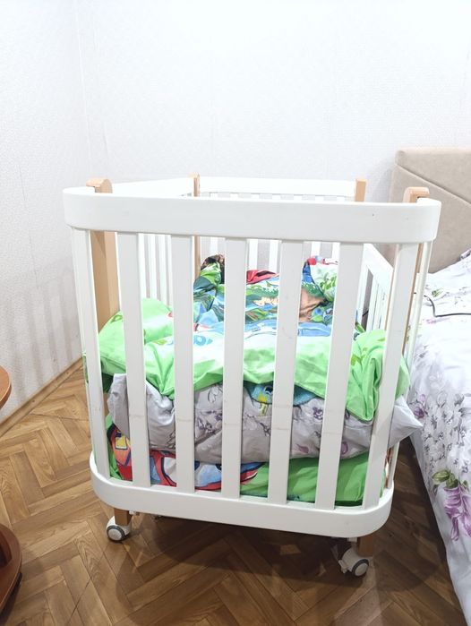 Детская кроватка