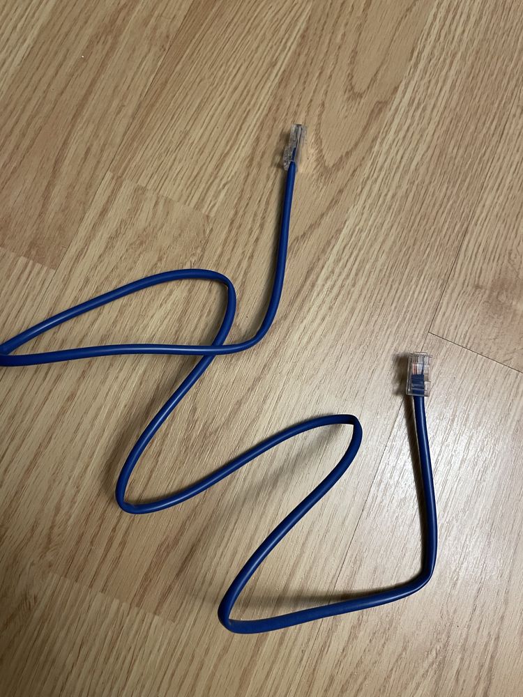 Kabel sieciowy Ethernet niebieski