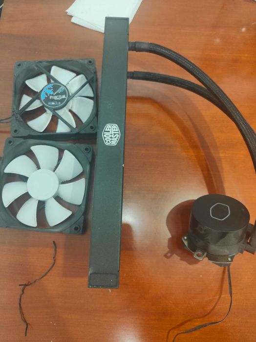 Cooler Master MasterLiquid 240mm – Arrefecimento Líquido