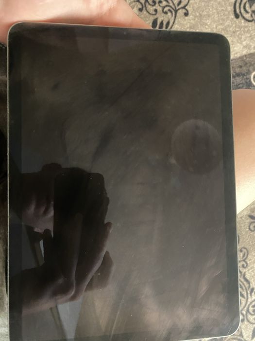 Продам iPad Air 4 (2020) 64 GB Wi-Fi — стан чудовий, робота 10/10