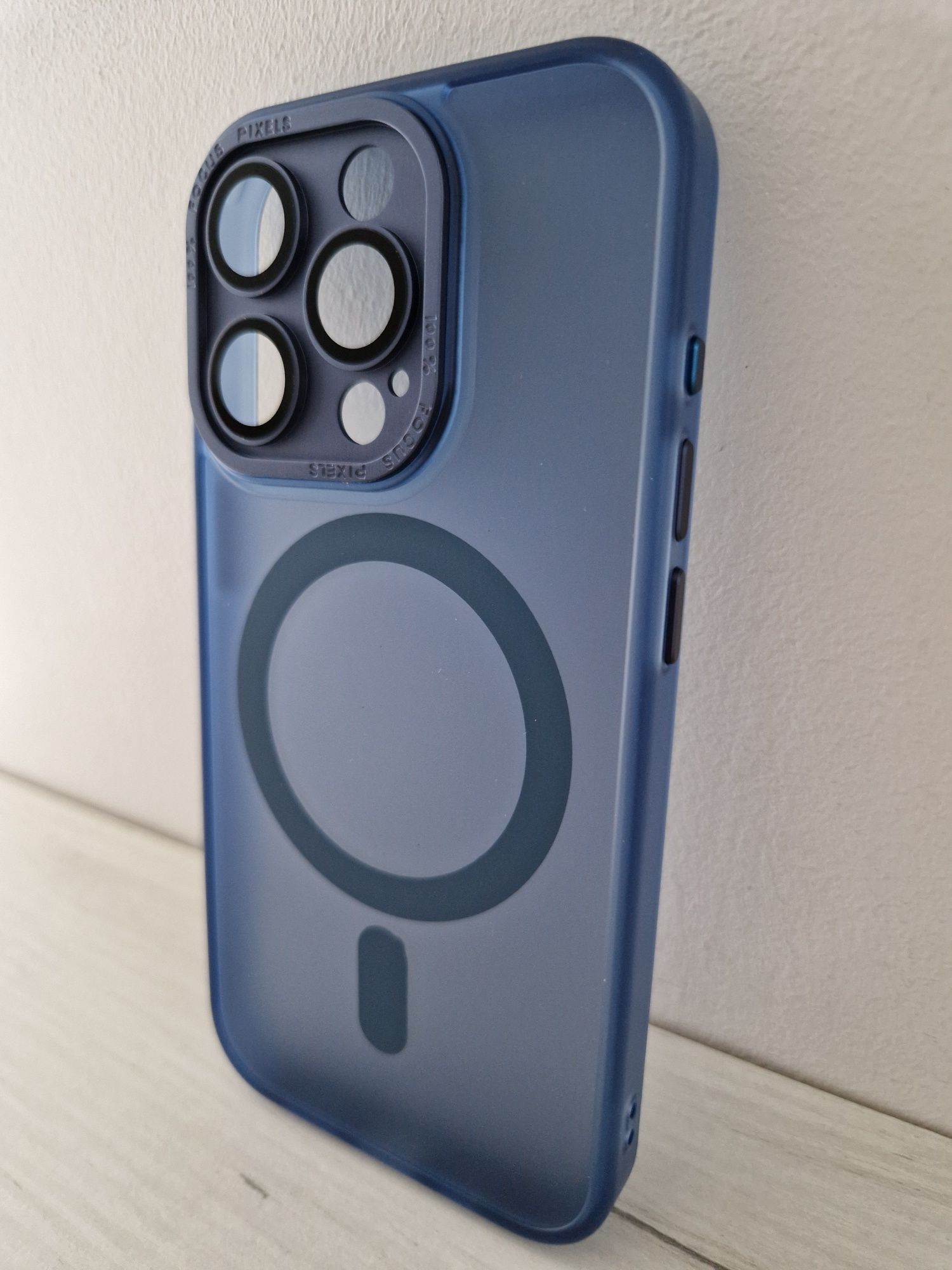 Tel Protect Magmat Case do Iphone 15 Pro Granatowy