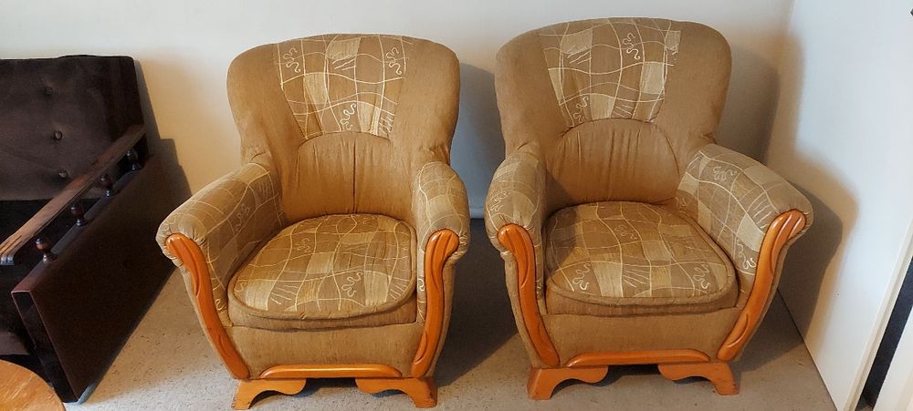 Sprzedam wersalkę z fotelam,tapczan,wypoczynek,sofa.