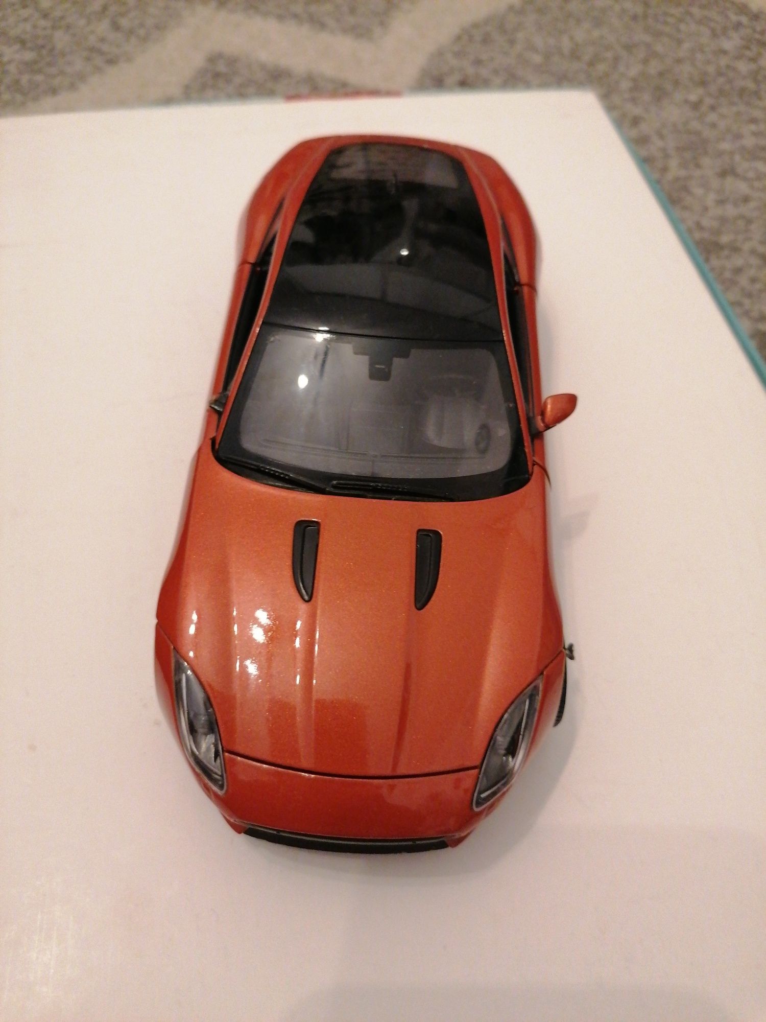 Model Jaguar Coupe 1/24 Welly