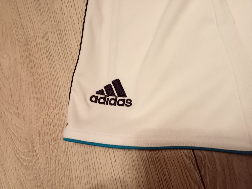 Spodenki Adidas Real Madryt