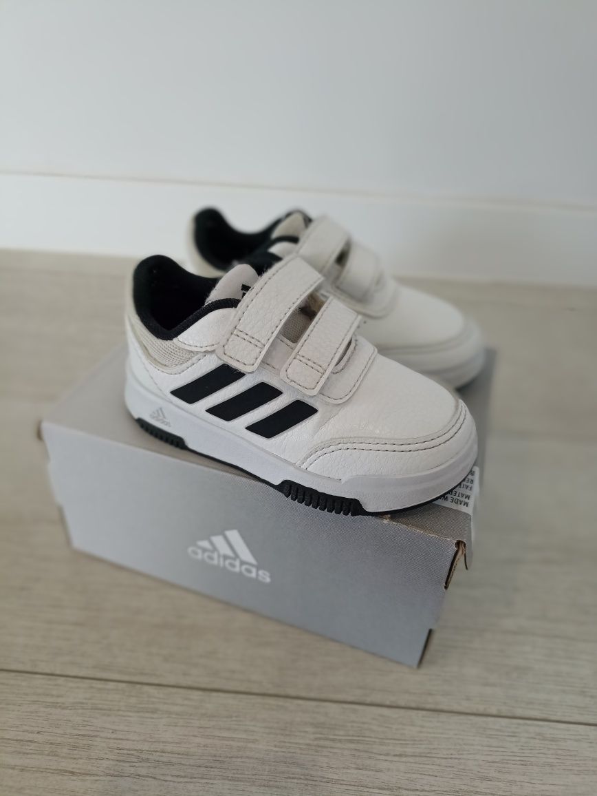 Buty adidas rozmiar 22