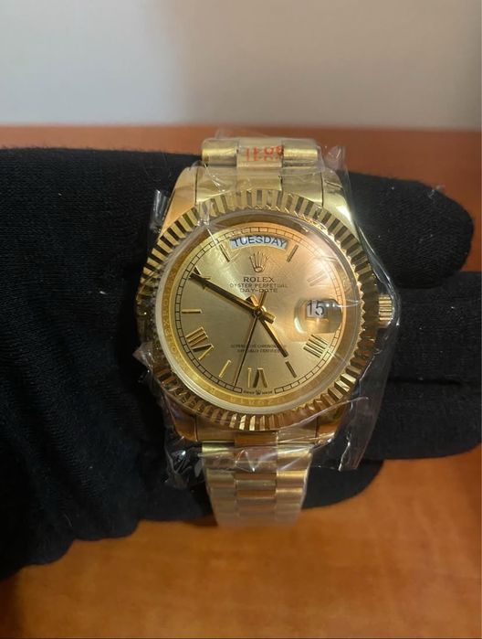 Rolex Day-Date 41mm Full Gold *NOVO*