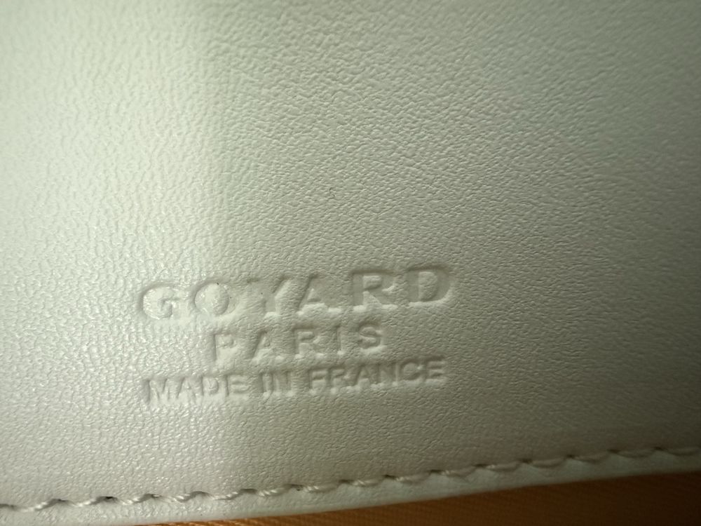 Sprzedam bialą torebke goyard