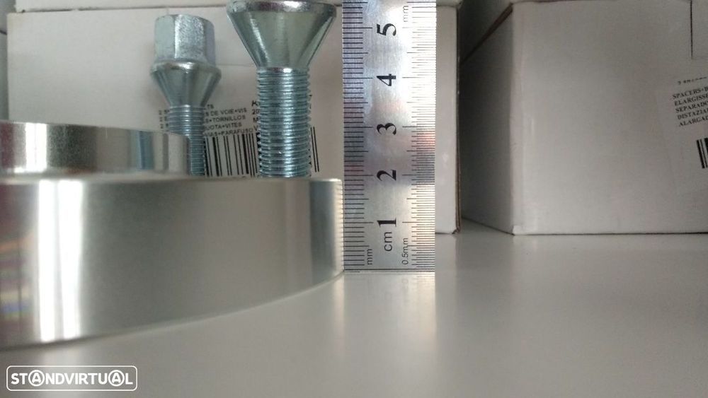 Conjunto espaçadores/ alargadores / bolachas Mercedes 20mm 5x112  66.