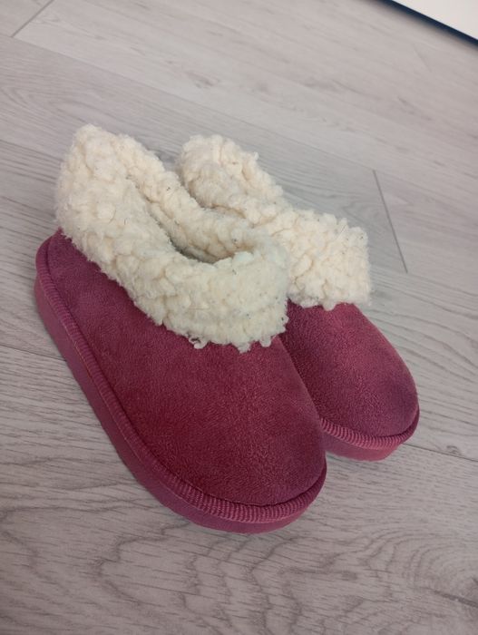 Pantufas cor de rosa N°. 28