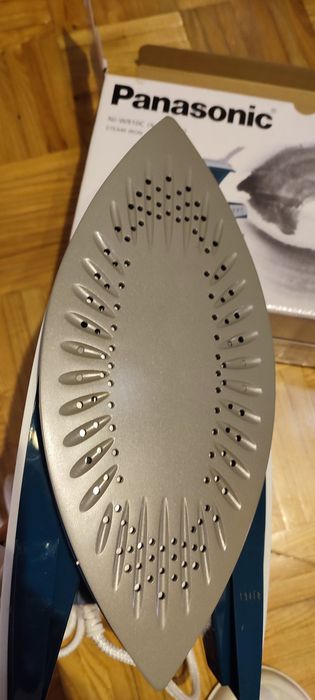 Nowe żelazko Panasonic NI-W910C