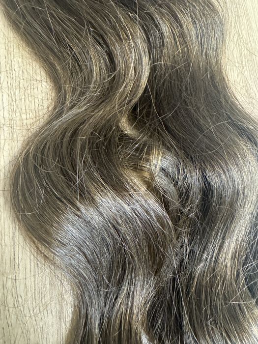 Wlosy dziewicze 56 cm falowane 130 g
