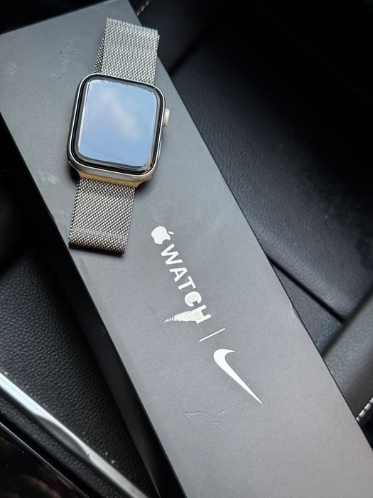Apple Watch 5 44mm silver NIKE