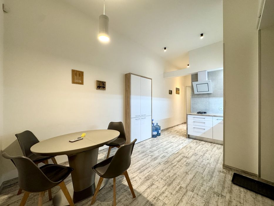 Оренда 1-кім квартири + кухня студія| ЦЕНТР ЛЬВОВА| проспект Свободи