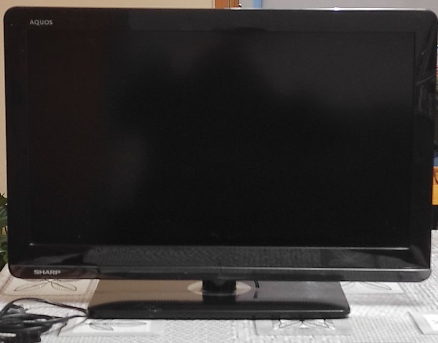 Telewizor Sharp Aquos LC-26LE320E-BK