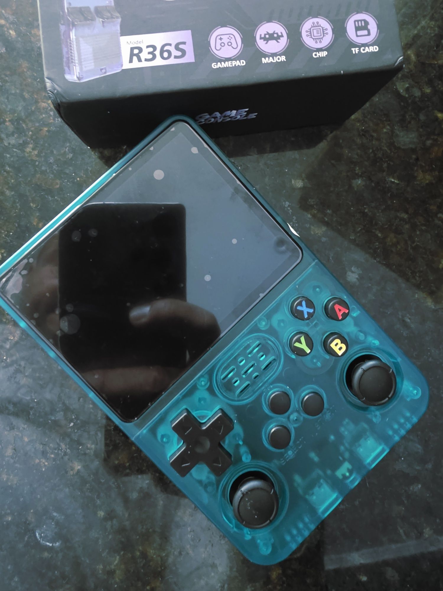 Game consola R36s