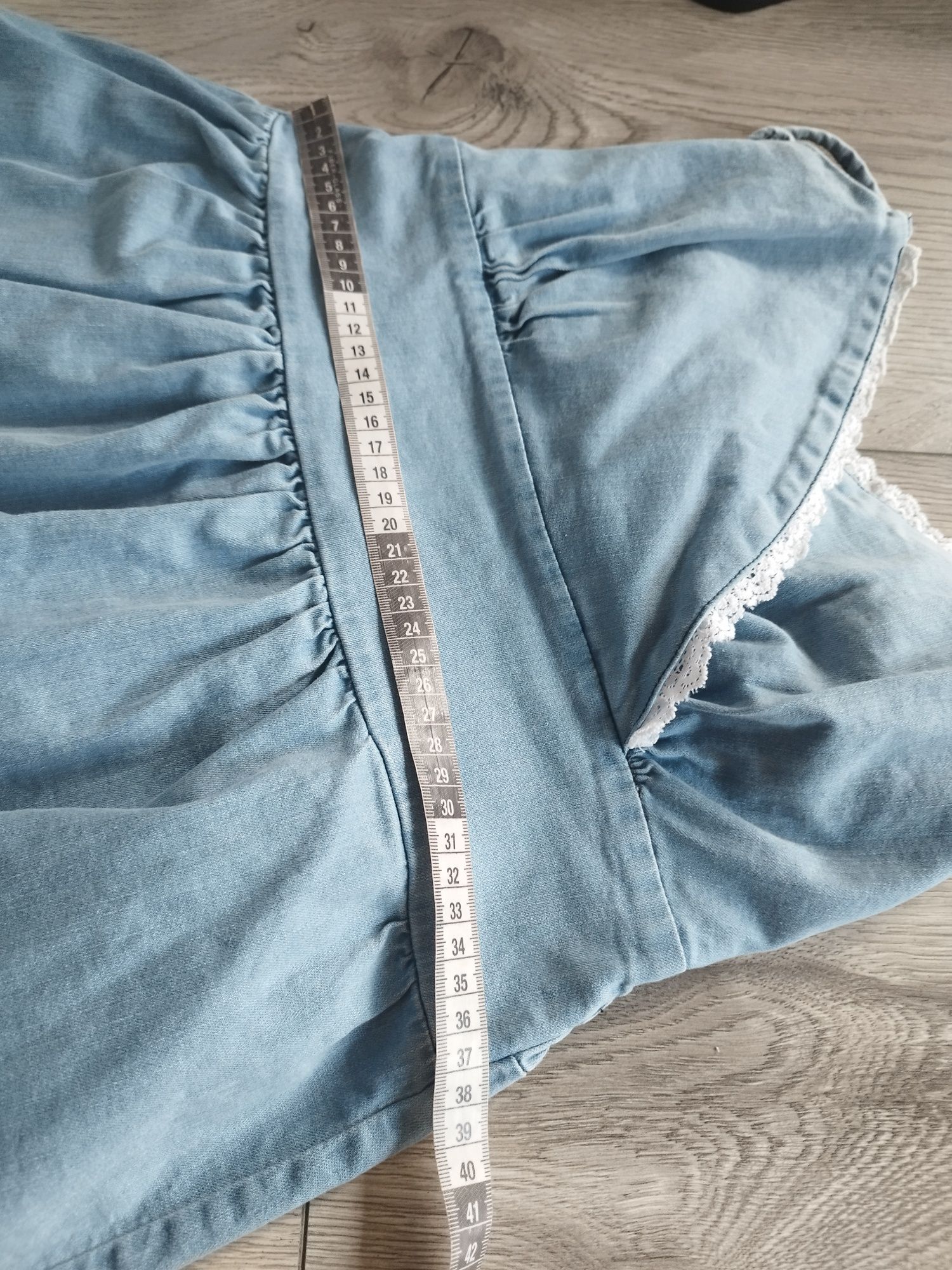 R.M miękki jeans sukienka na ramiączkach wykończona koronką