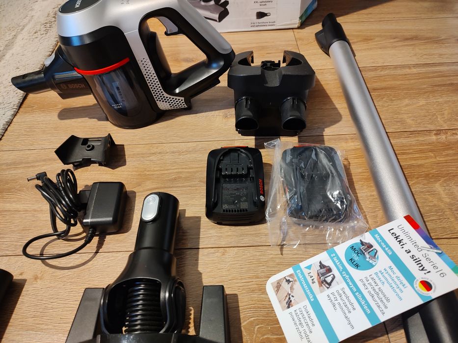 Odkurzacz bezprzewodowy Bosch Serie 6 Unlimited,2 akumulatory,powystaw